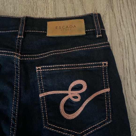 Escada jeans - Picture 2 of 4